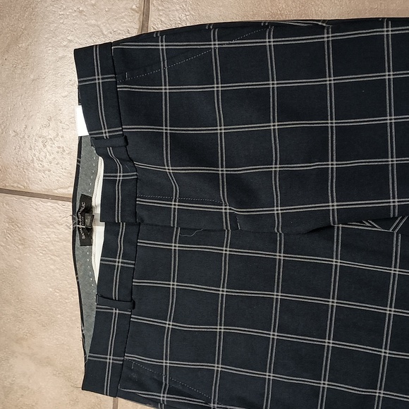 Banana Republic size 2 black pants - Picture 4 of 10